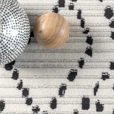 NuLOOM Mila Moroccan Diamond Trellis Area Rug 7 NuLOOM Mila Moroccan Diamond Trellis Area Rug - Image 5