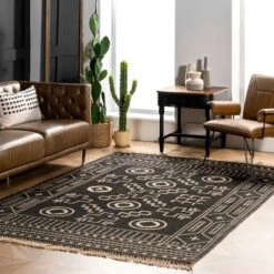 5'x8' Gretel Geometric Motif Jute Tassel Area Rug Black - NuLOOM