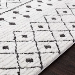 Irmo Shag Global Rugs White - Artistic Weavers -Home Improvement Store GUEST 53eb8720 0eb9 4d1c aa66 aff16d12e8eb