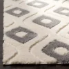Susanna Geometric Loomed Rug - Safavieh -Home Improvement Store GUEST 5dfe19ae c7f1 4bb1 b381 7d0d71f6887c