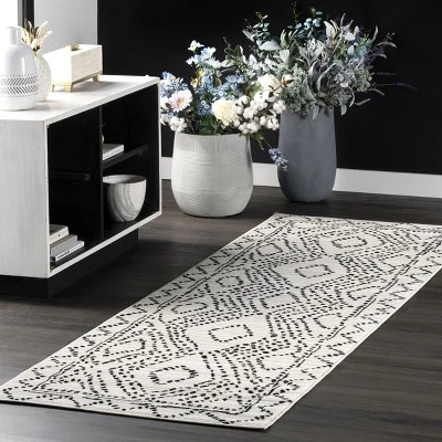 NuLOOM Mila Moroccan Diamond Trellis Area Rug 3 NuLOOM Mila Moroccan Diamond Trellis Area Rug