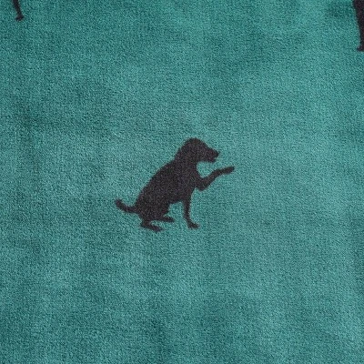 50"x60" Buddy The Dog Reversible Throw Blanket Green - Eddie Bauer 6 50"x60" Buddy The Dog Reversible Throw Blanket Green - Eddie Bauer - Image 4