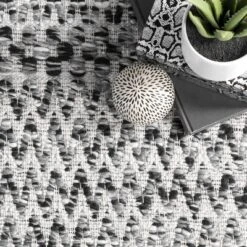 NuLOOM Natosha Indoor/Outdoor Chevron Striped Area Rug -Home Improvement Store GUEST c7d56763 a5e2 4385 b8f8 4debc0a323eb