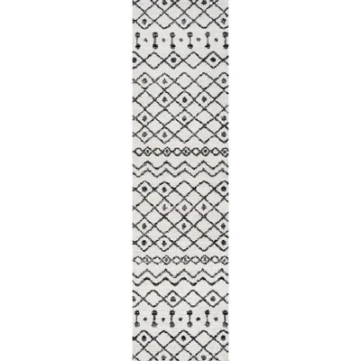 Aksil Moroccan Beni Souk Area Rug - JONATHAN Y 3 Aksil Moroccan Beni Souk Area Rug - JONATHAN Y